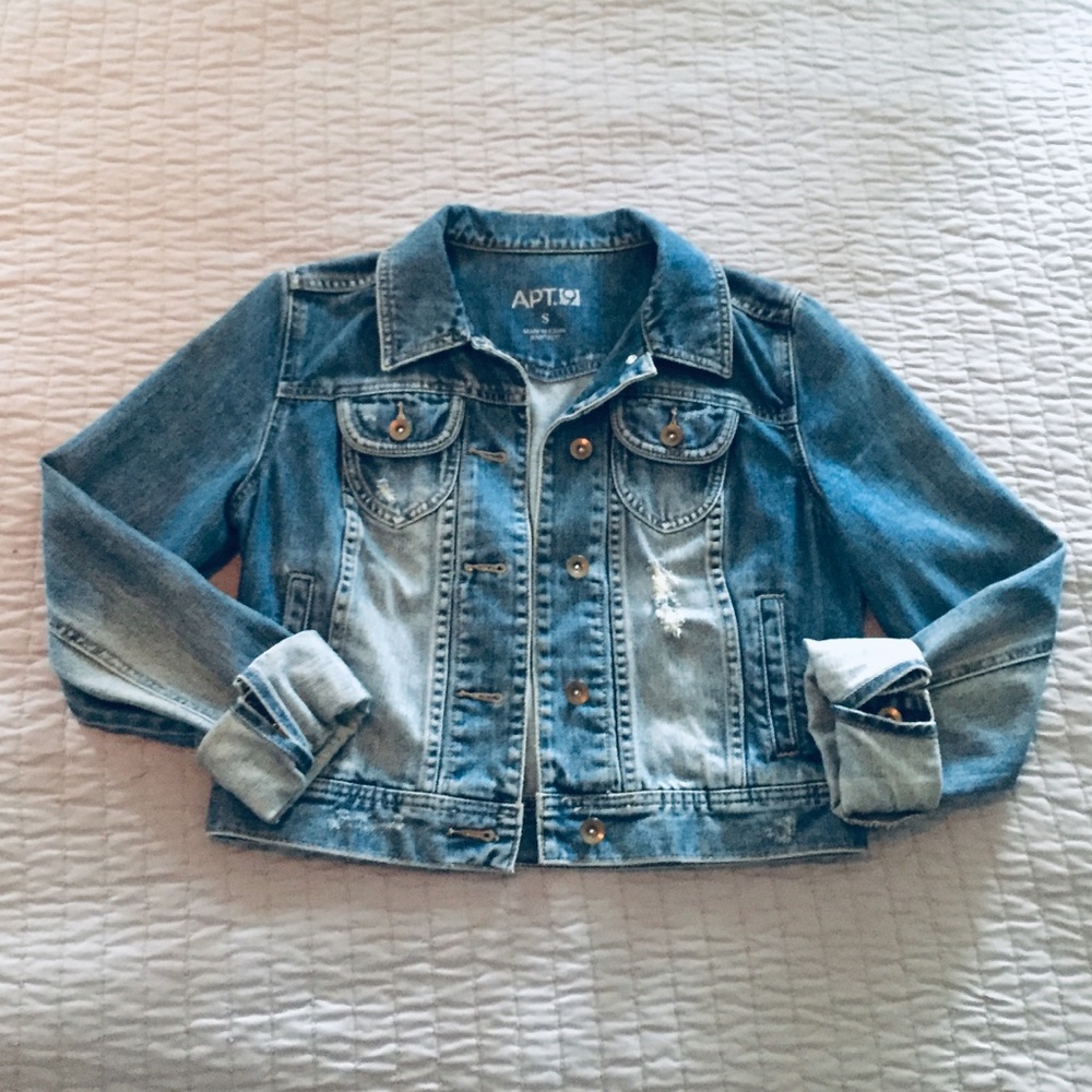 Cropped blue jean jacket